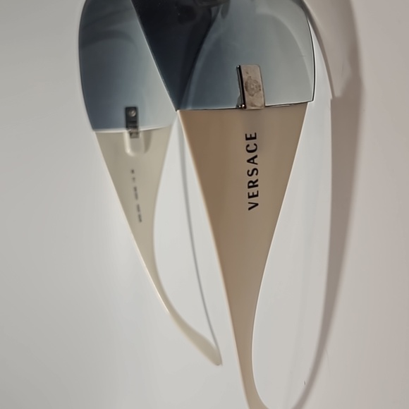 VERSACE VE2054 10008G SUNGLASSES  WHITE/ GREY MOD MADE IN ITALY - Picture 4 of 16